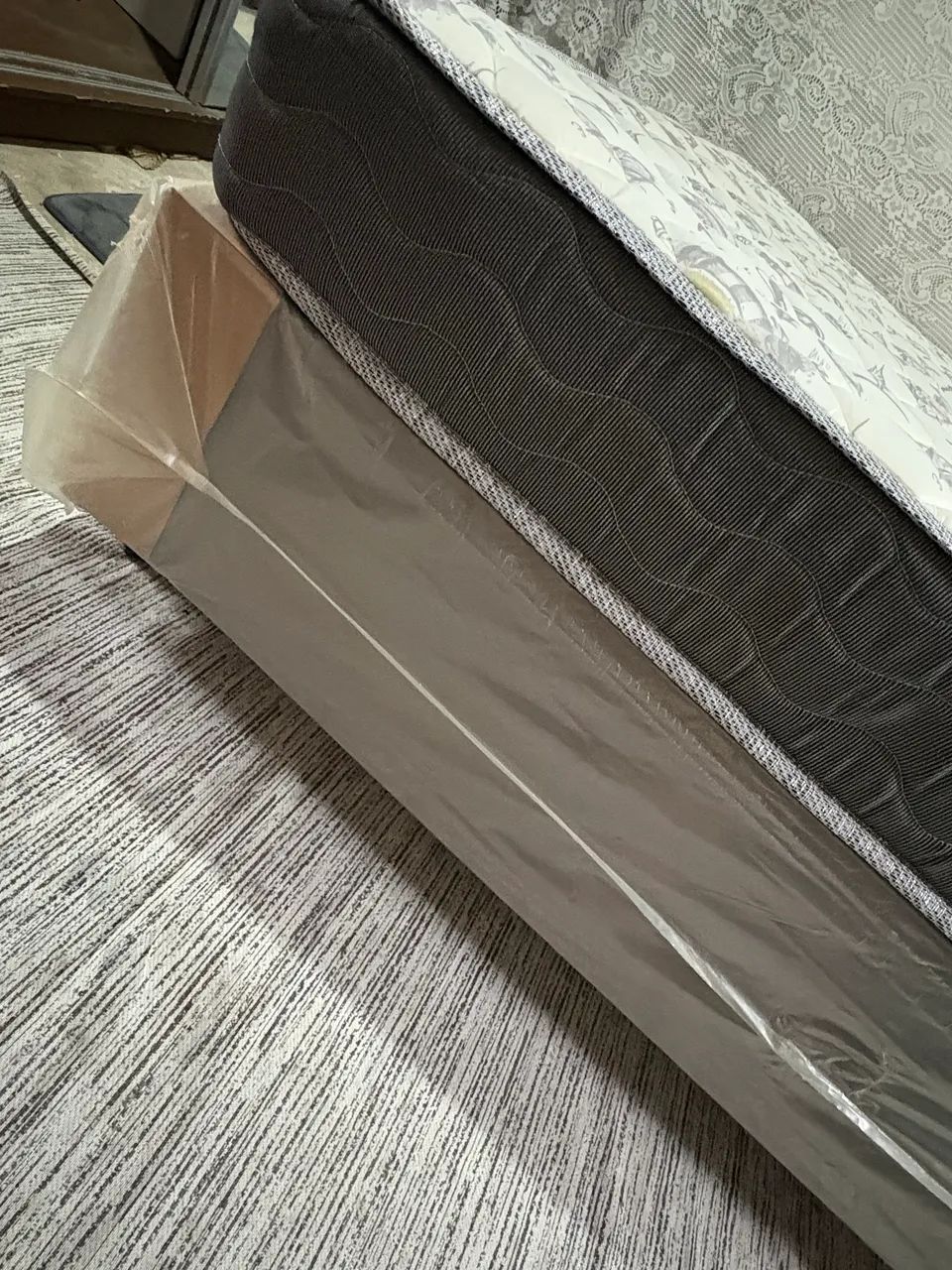 Cama de casal com box em suede  - Foto 3