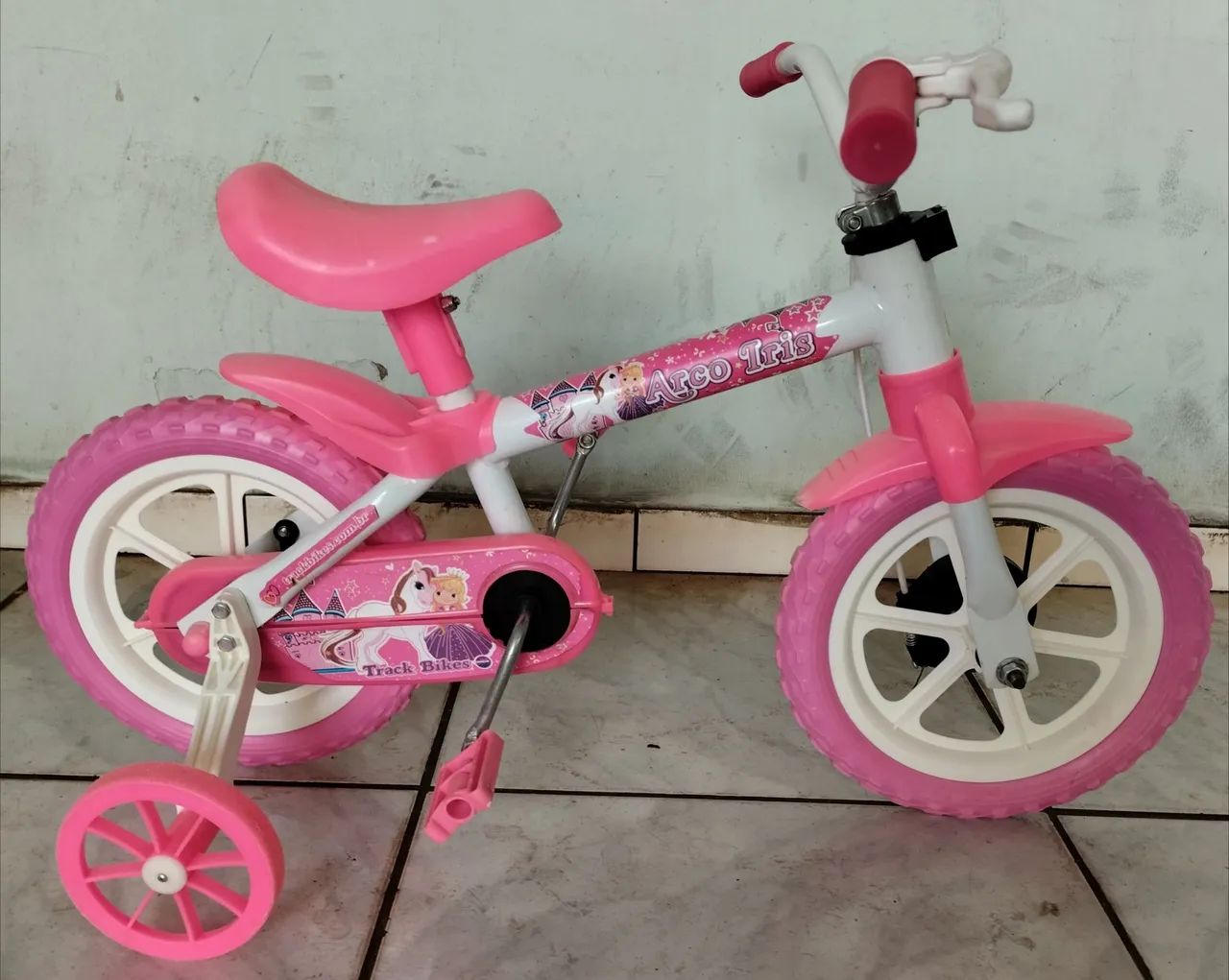 Bicicleta infantil aro 12 excelente estado  - Foto 4