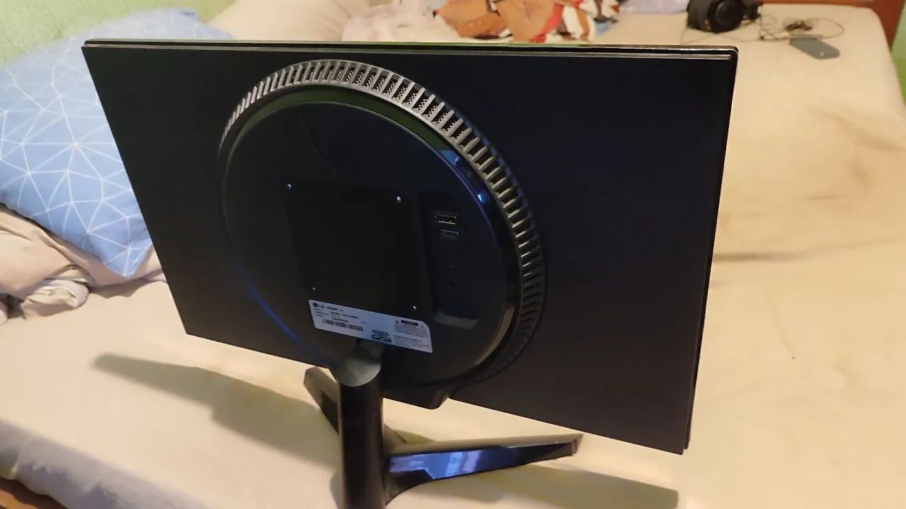 MONITOR LG ULTRA GEAR 24 FHD 180HZ ( sem trocas) - Foto 2