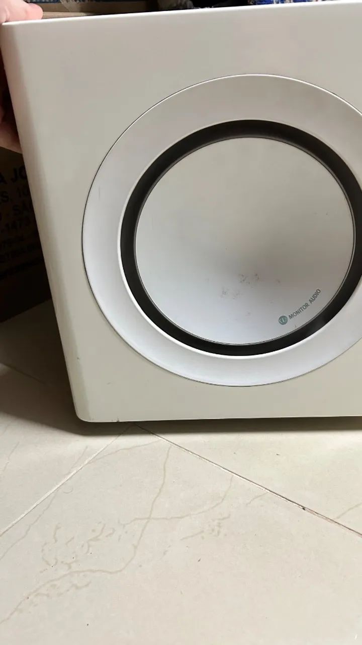 Monitor áudio RADIUS 380