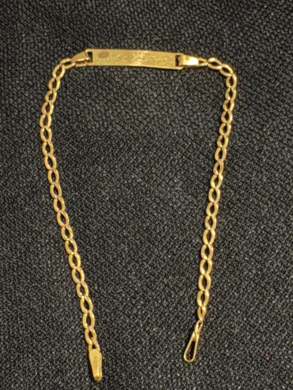 Pulseira infantil ouro 18k com 1,4 gramas 