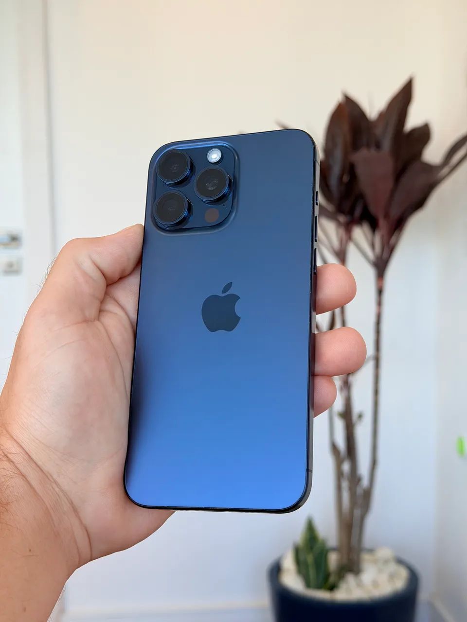 iPhone 15 pro max 256gb Titanium Azul excelente estado - Celulares
