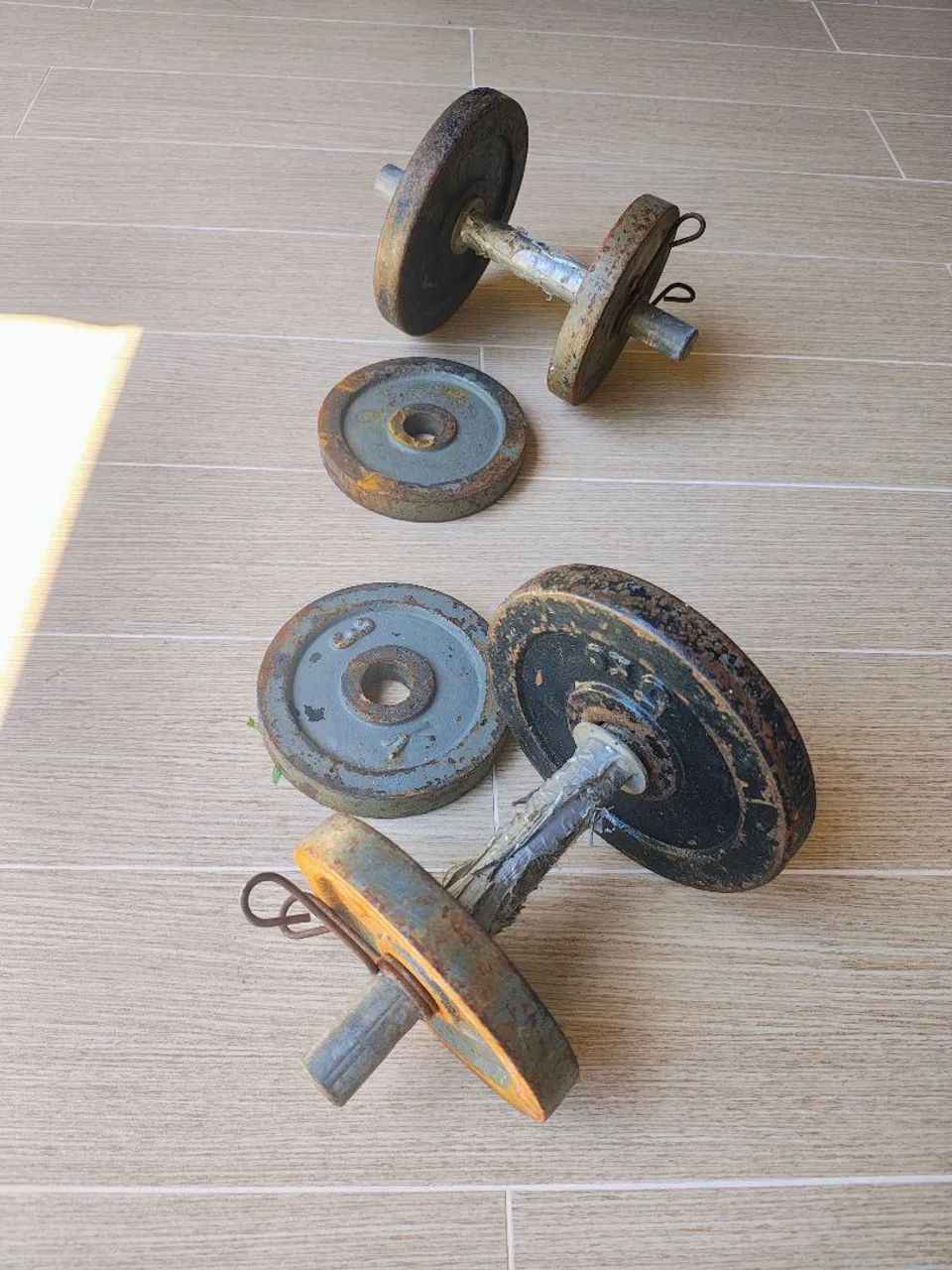 Halteres e anilhas - Foto 2