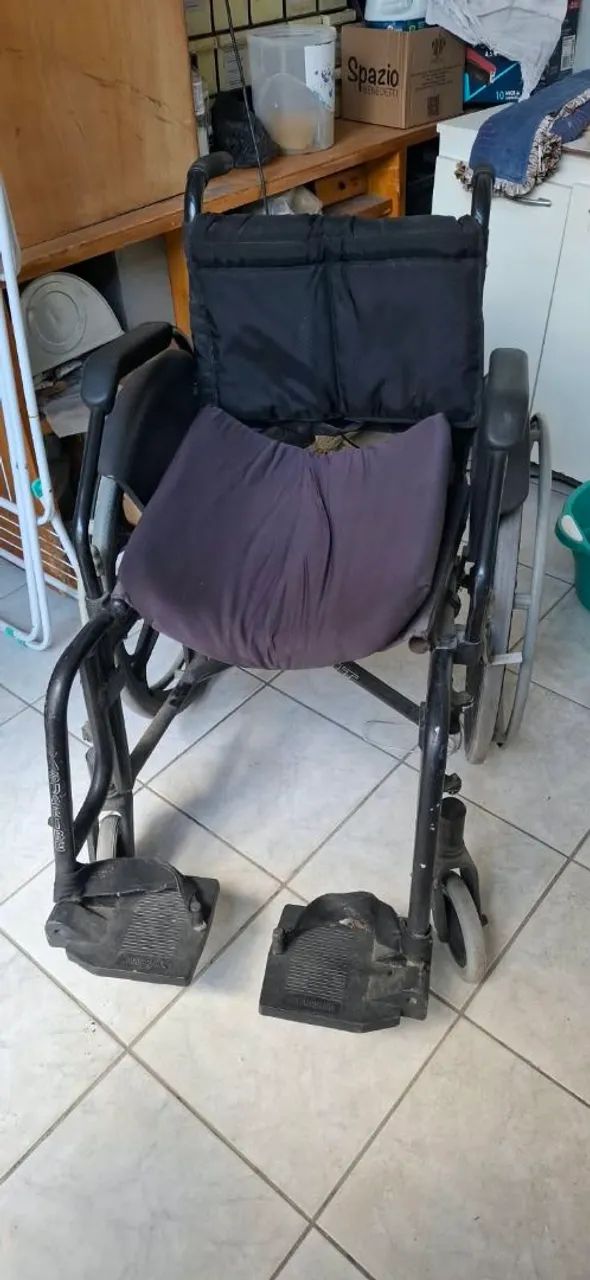 Cadeira de Rodas  - Foto 2