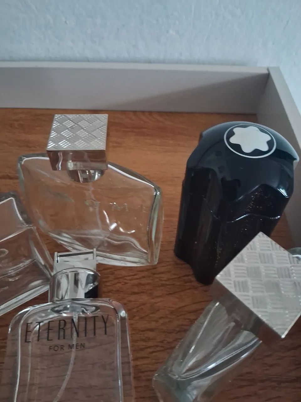   Vidros de perfume vaziu  - Foto 4