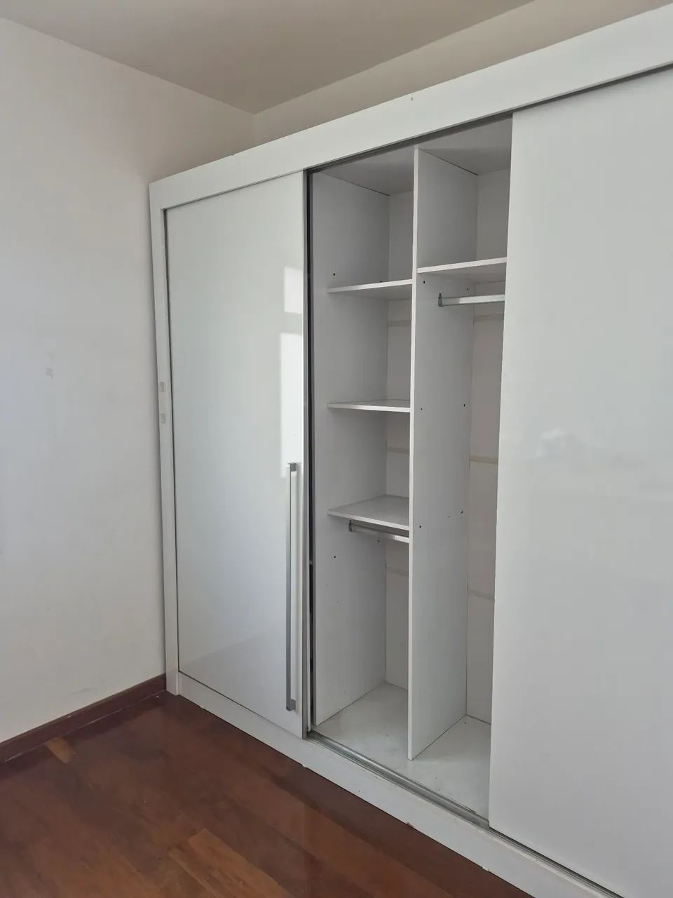 Armario 3 portas 