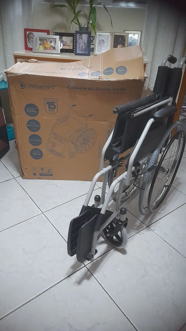 Cadeira de Rodas (NUNCA USADA) - Foto 3