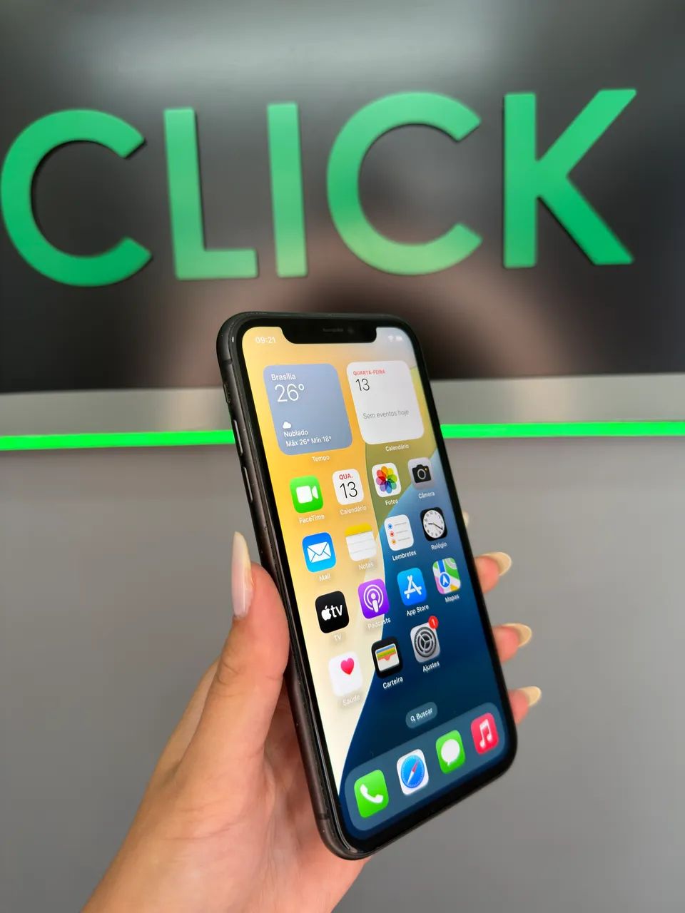 iPhone 11 128gb - Até 18x no cartão  - Foto 2