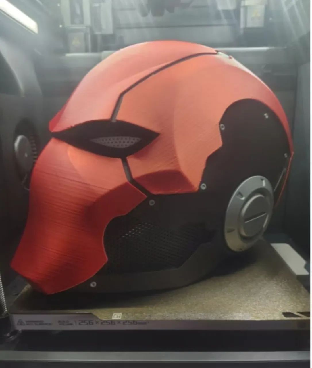 Capacete capuz vermelho cosplay ou decoração - Foto 3