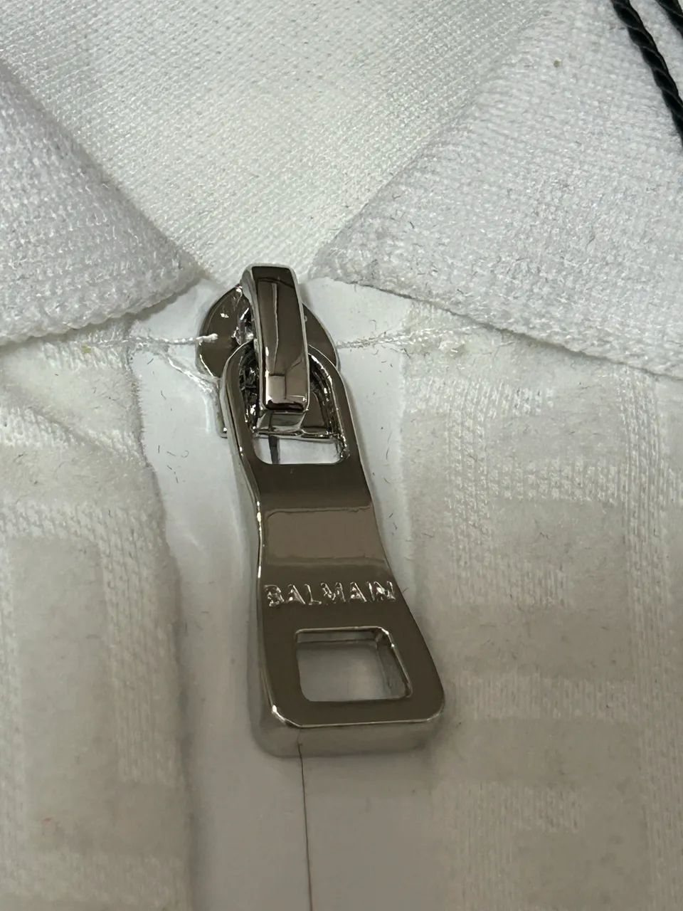 Camisa Polo zíper Balmain texturizada  - Foto 5