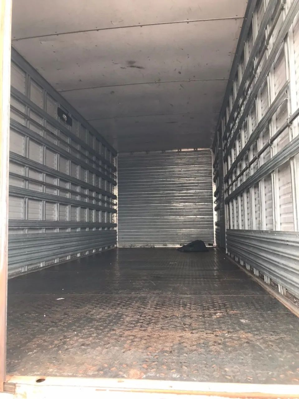 MERCEDES-BENZ ACCELO 1016 2014/2014 TRUCADO (6x2) COM BAÚ. - Foto 7