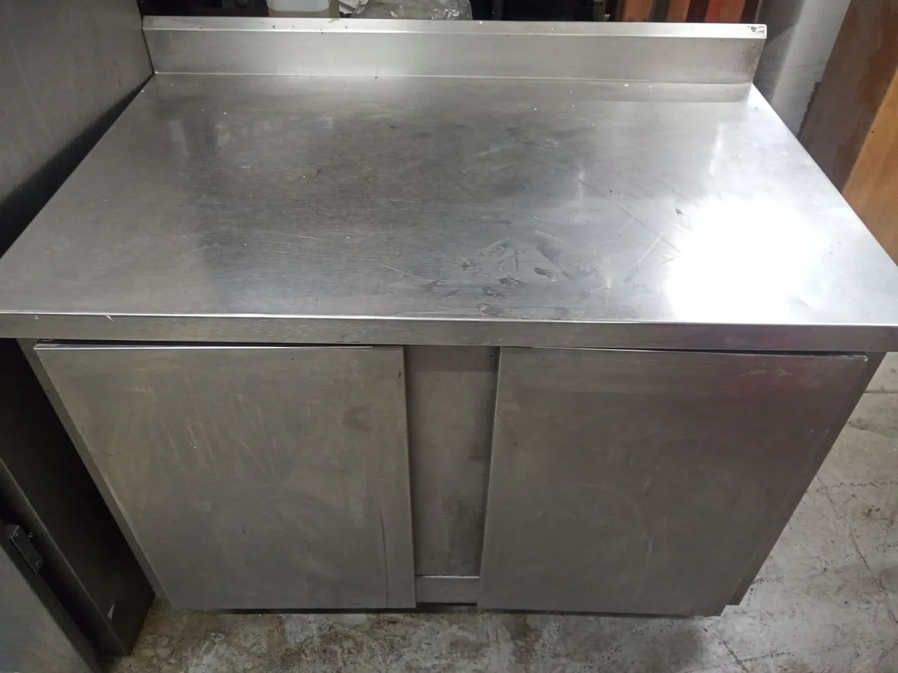 Bancada inox,com armário, medida 110x70 - Foto 5