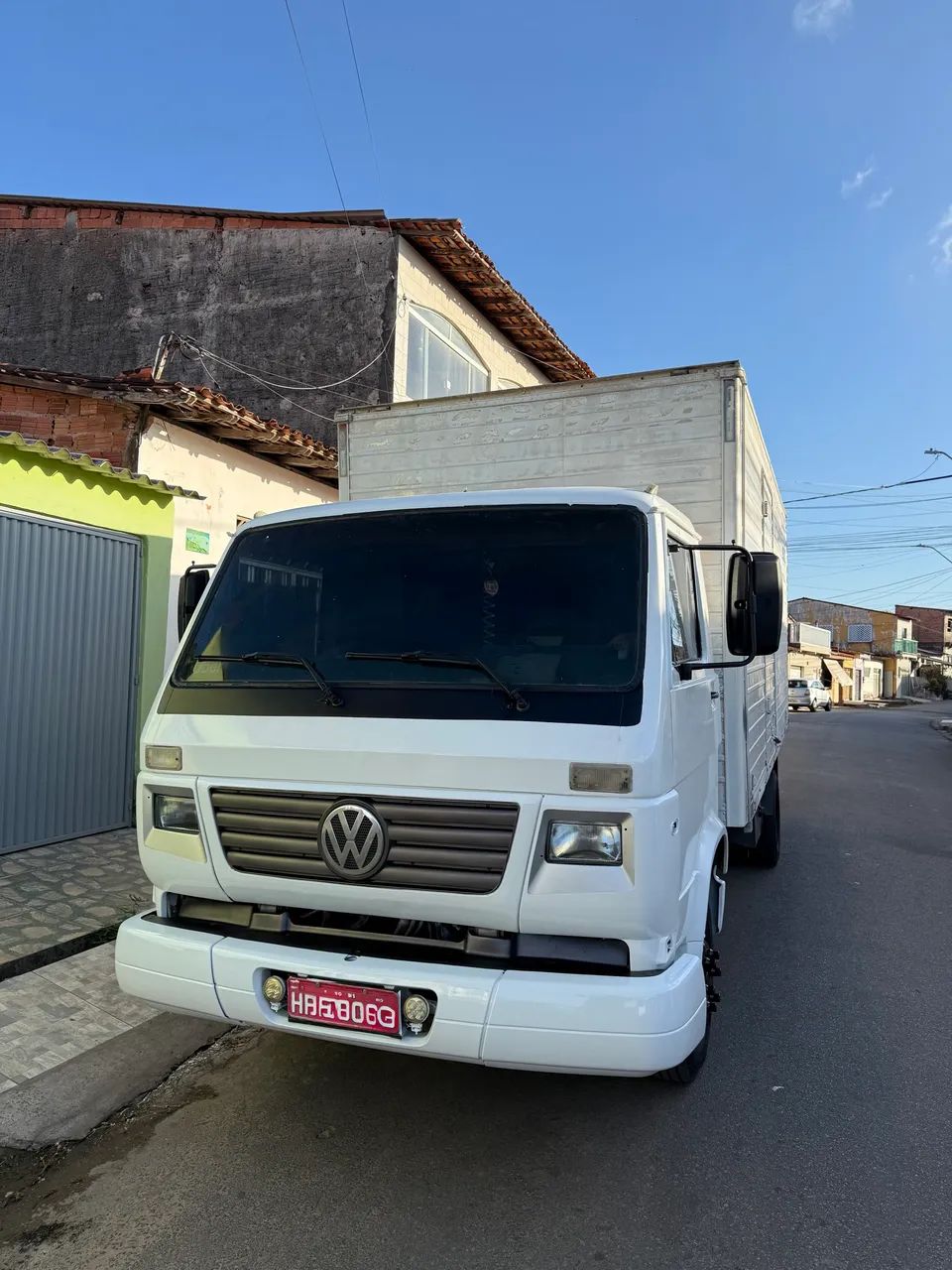 VW 8150 WORKER BAÚ 
