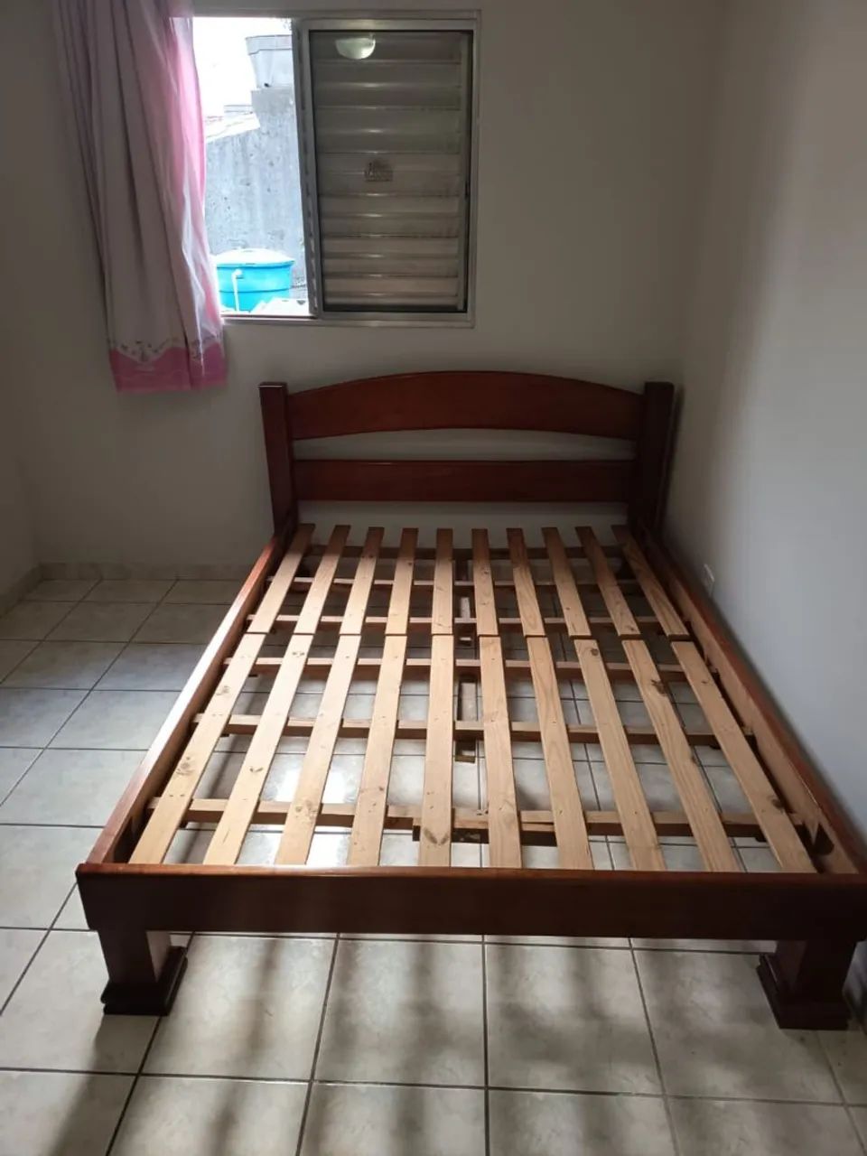 Cama de casal 100% madeira 