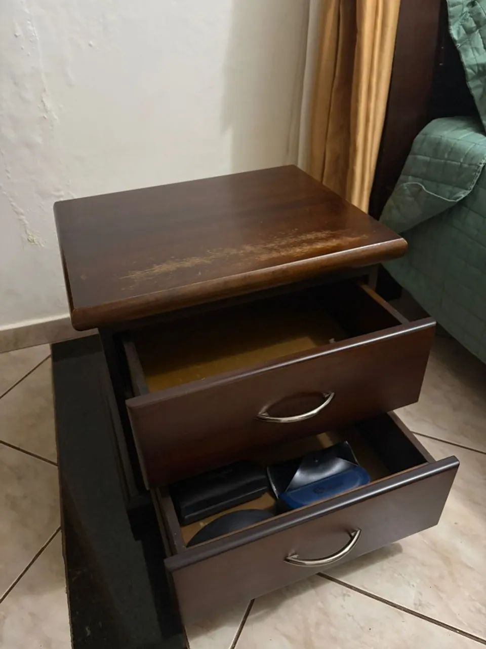Mesa de cabeceira em madeira - Foto 3