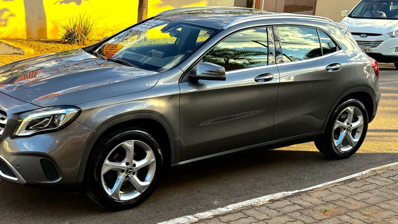Mercedes-Benz GLA 200 - ADVANCE - 2020 - REVISADA - PNEUS NOVOS - CAUTELAR APROVADO - Foto 4