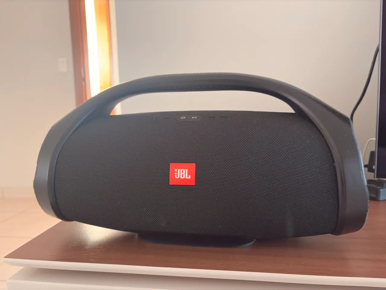Som jbl bombox