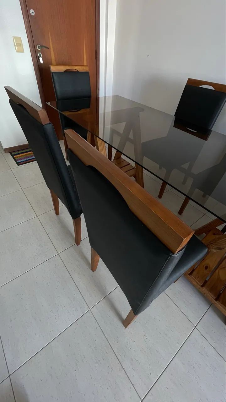Vendo mesa com 6 cadeiras  - Foto 4
