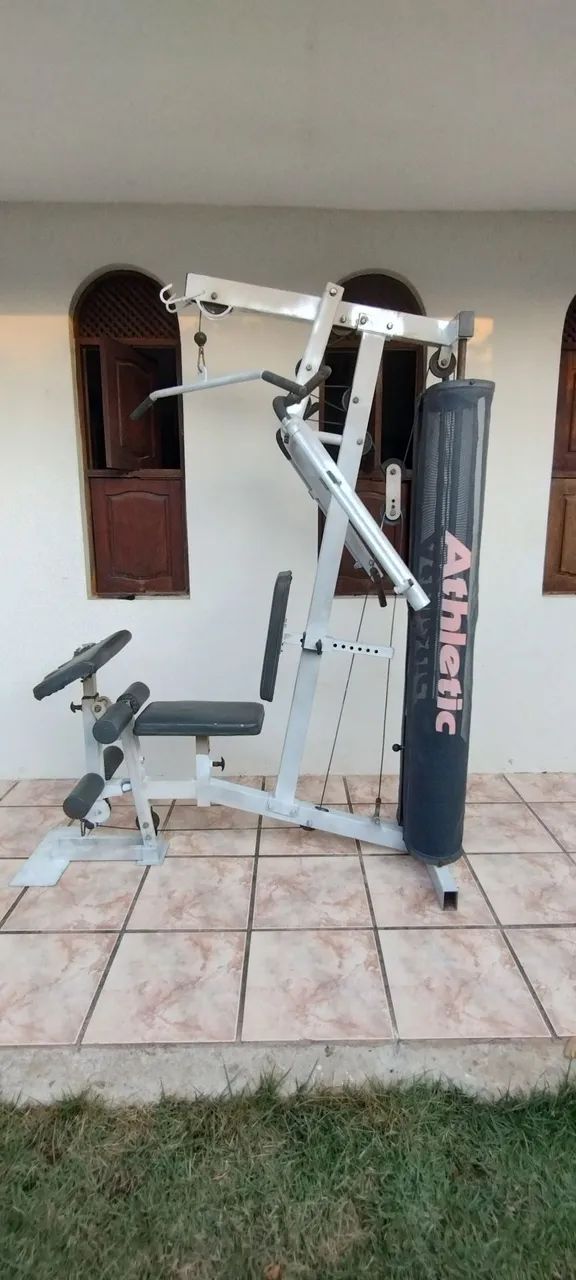 MULTIESTAÇÃO DE MUSCULAÇÃO 