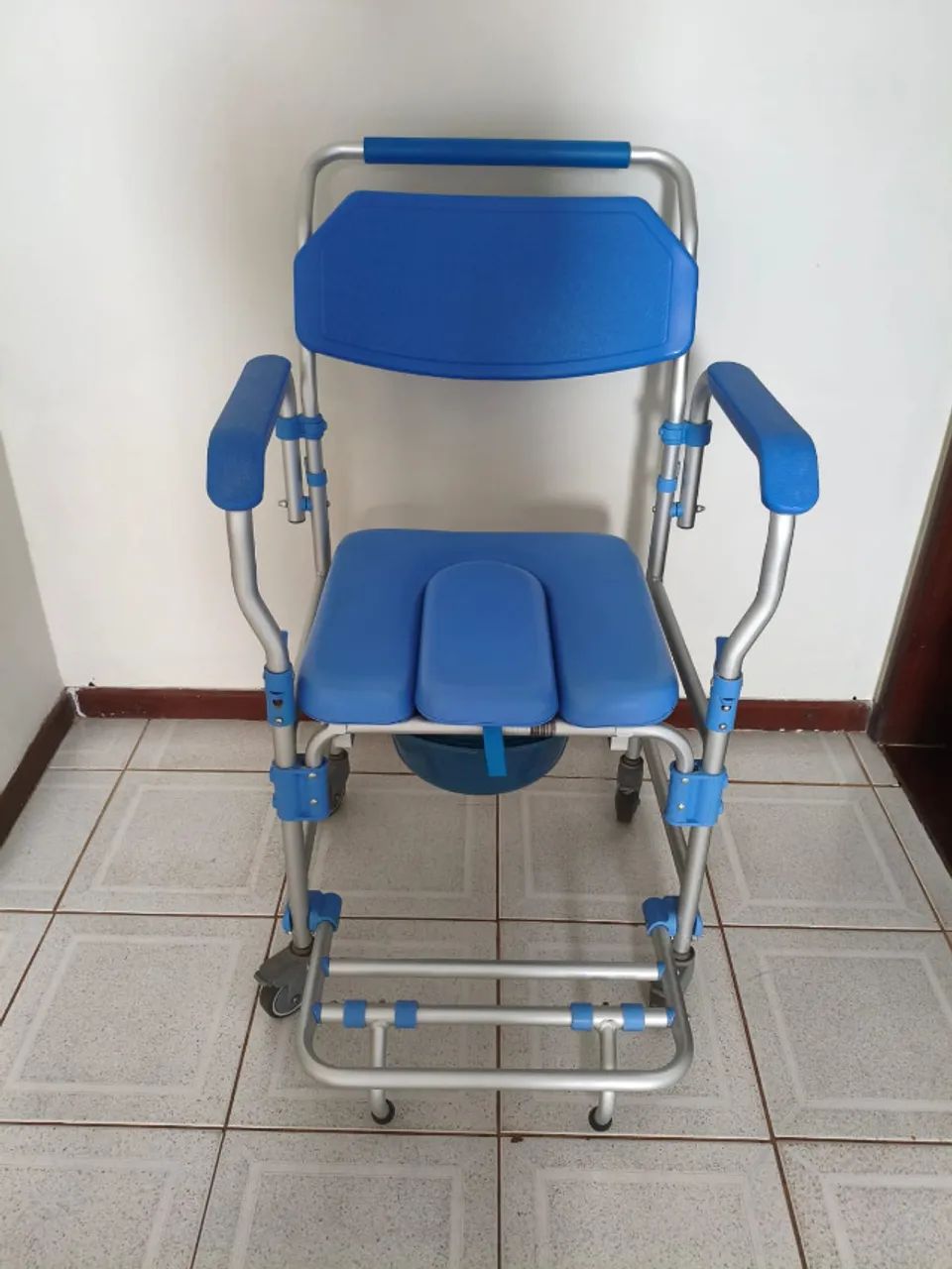 Cadeira de higiene - Foto 2