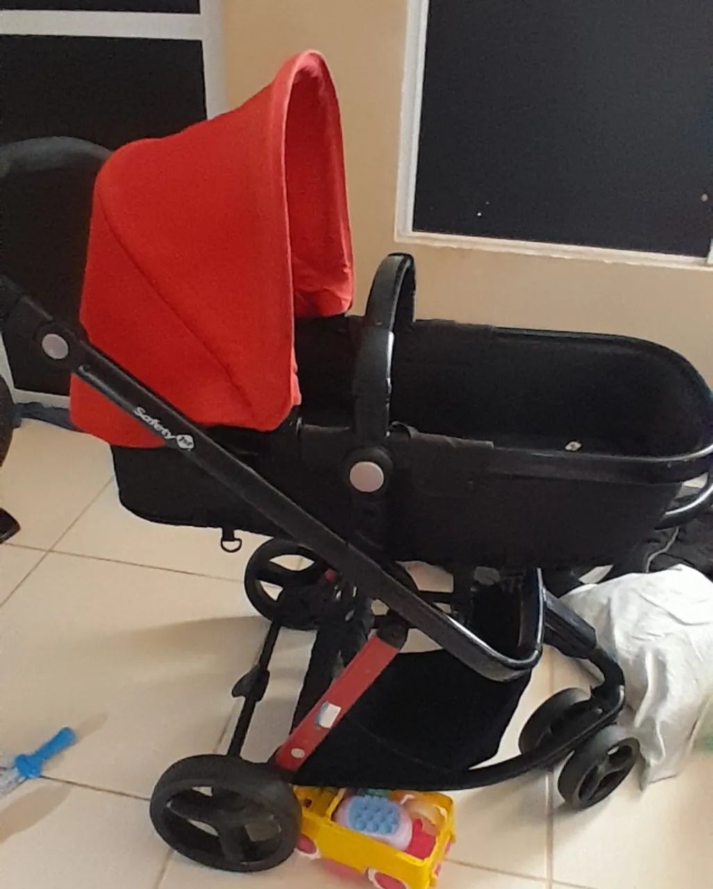 Carrinho de bebe tipo moises usado