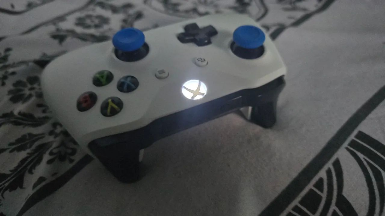 Controle xbox one, funcionando perfeitamente,sem drift 