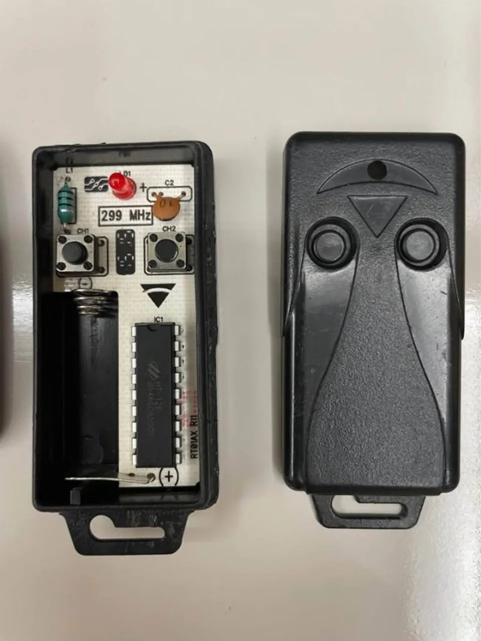 2 controles de portão - Foto 2
