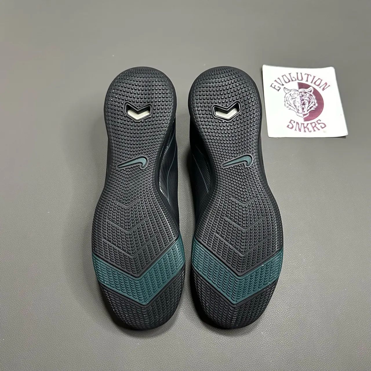 Chuteira Futsal Nike Mercurial Zoom Vapor 16 - Calçados Esportivos