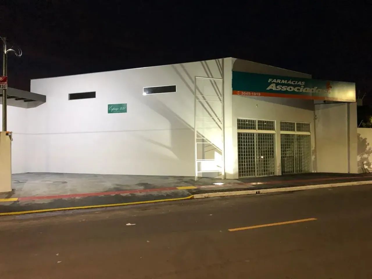 IMÓVEL COMERCIAL LOCADO PARA LABORATÓRIO  RENDA IMEDIATA