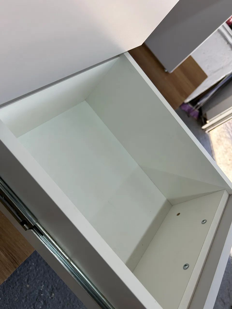 Mesa de Escritório com Gaveteiro - Foto 3