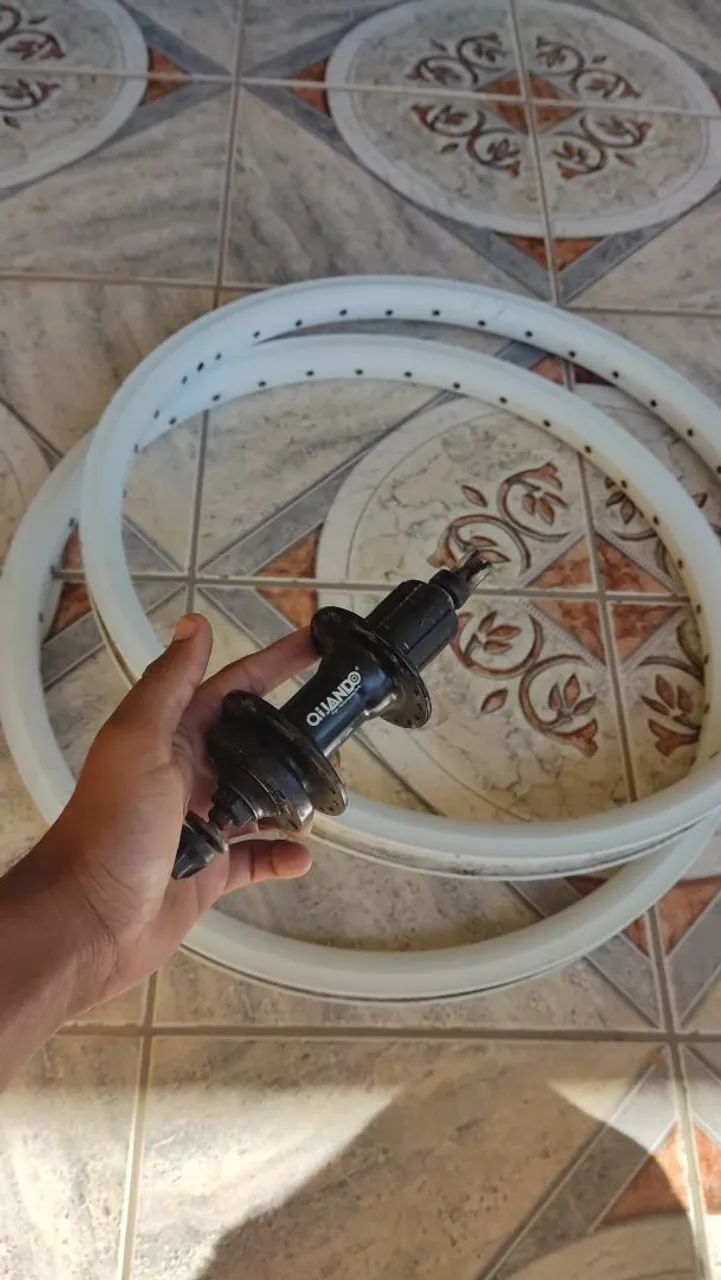 Par de aros Vmaxx e Cubo Quando