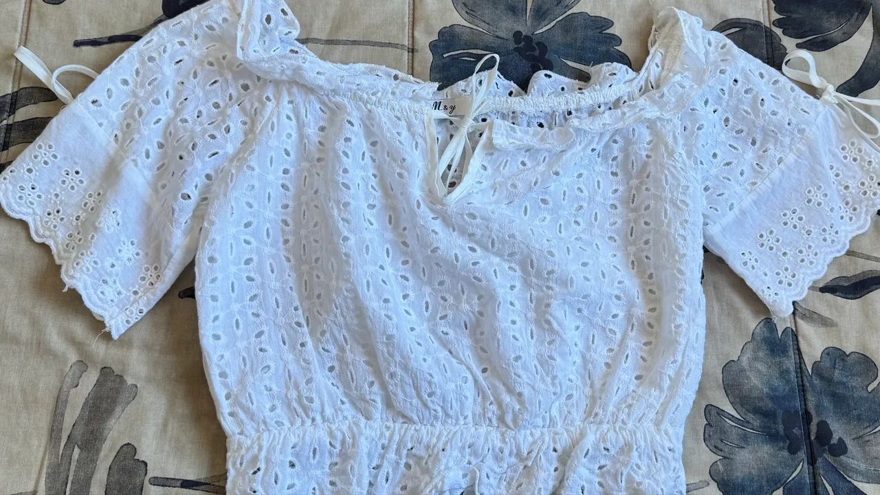 Cropped branco em lese 