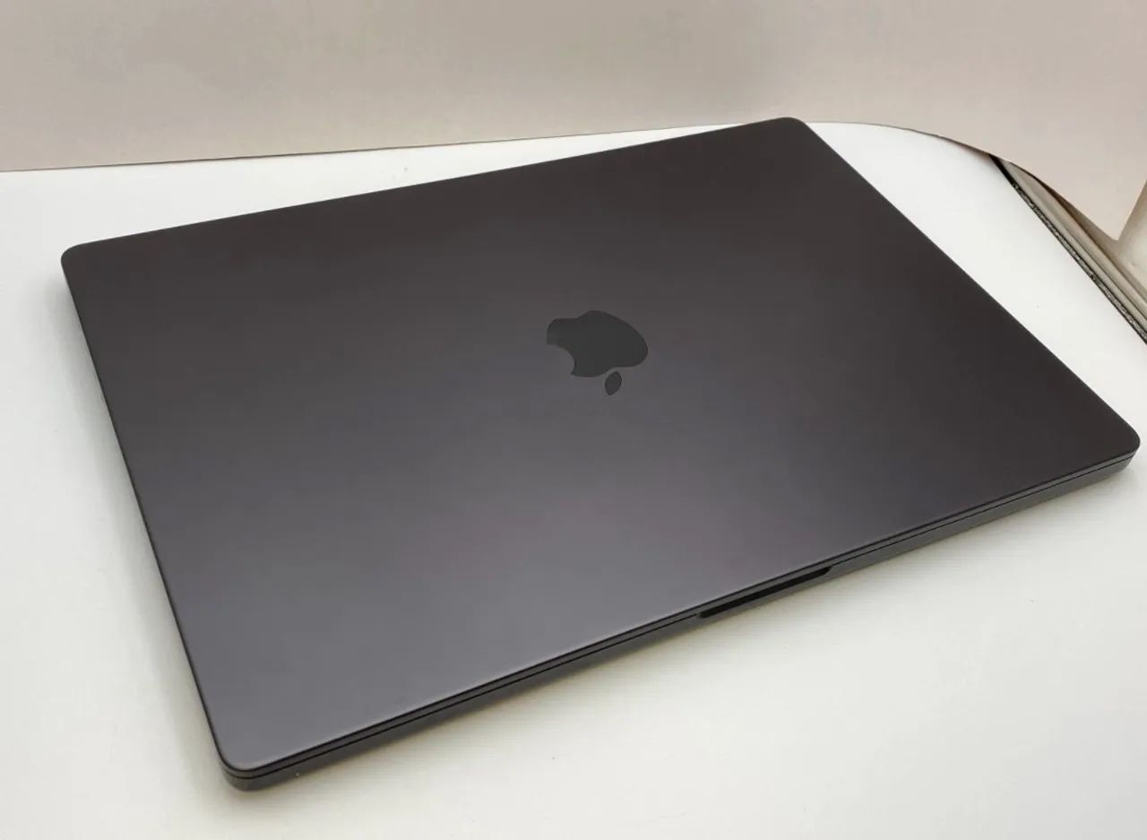 MacBook Pro m5 Max 64gb 