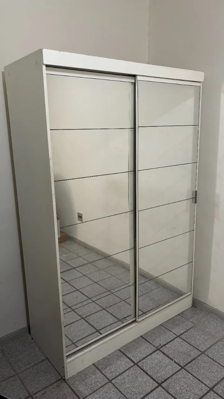 Guarda Roupa Branco com Espelhos