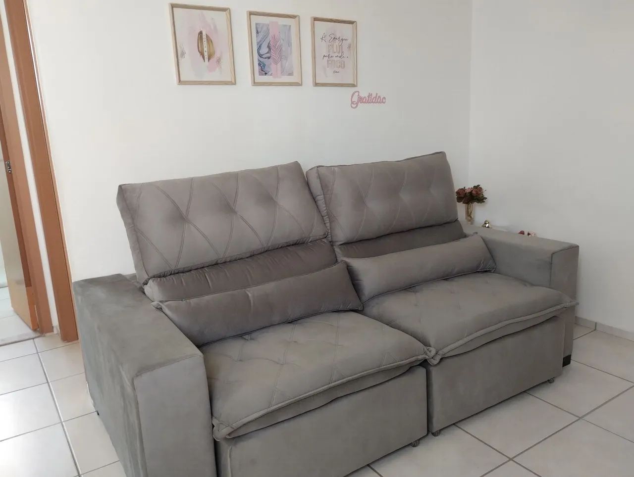 Sofá retrátil e reclinável 