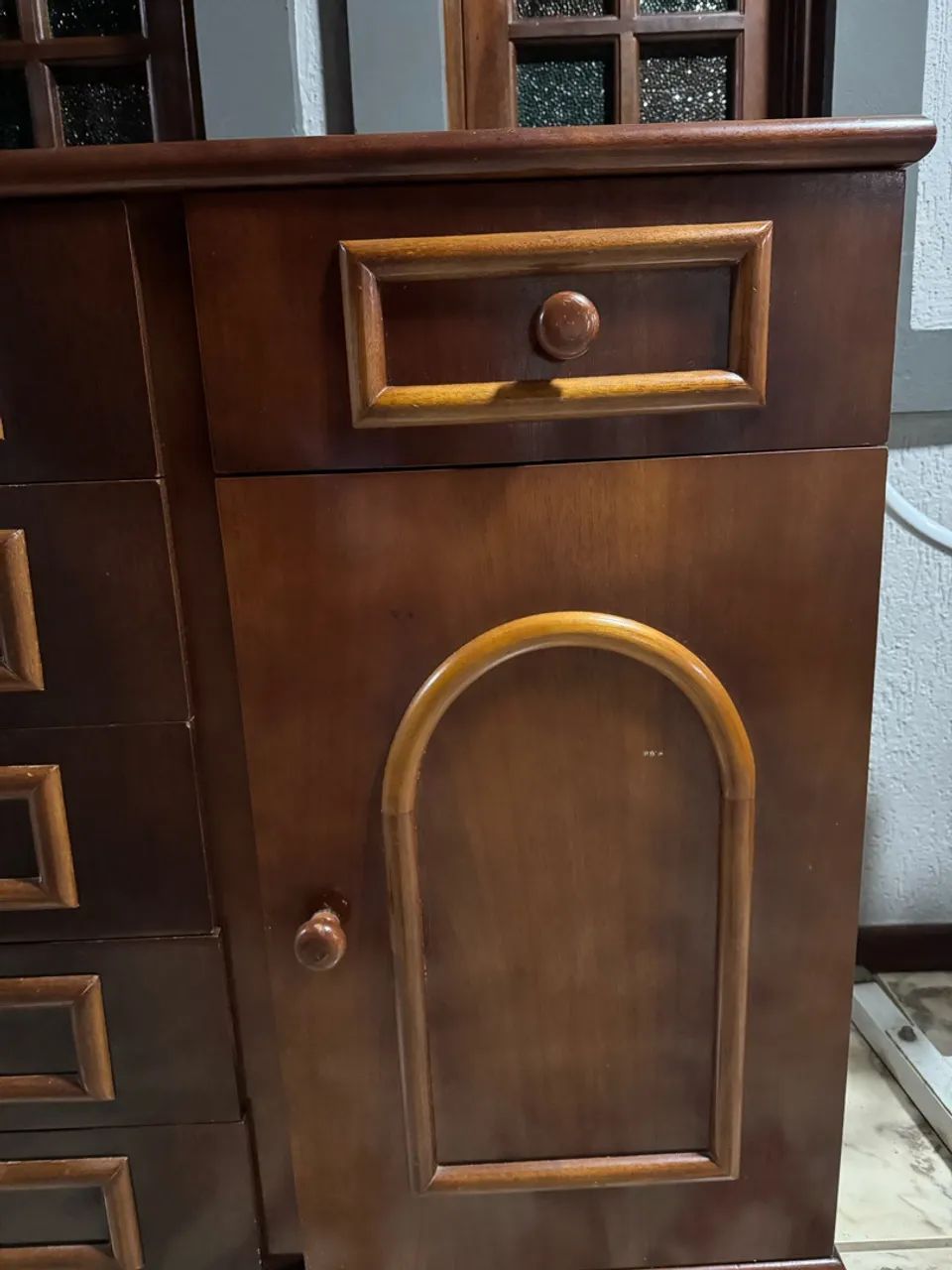 CÔMODA DE MADEIRA MACIÇA  - Foto 4