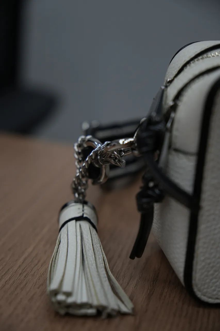 Bolsa Michael Kors Small Camera Bag Branca - Foto 4