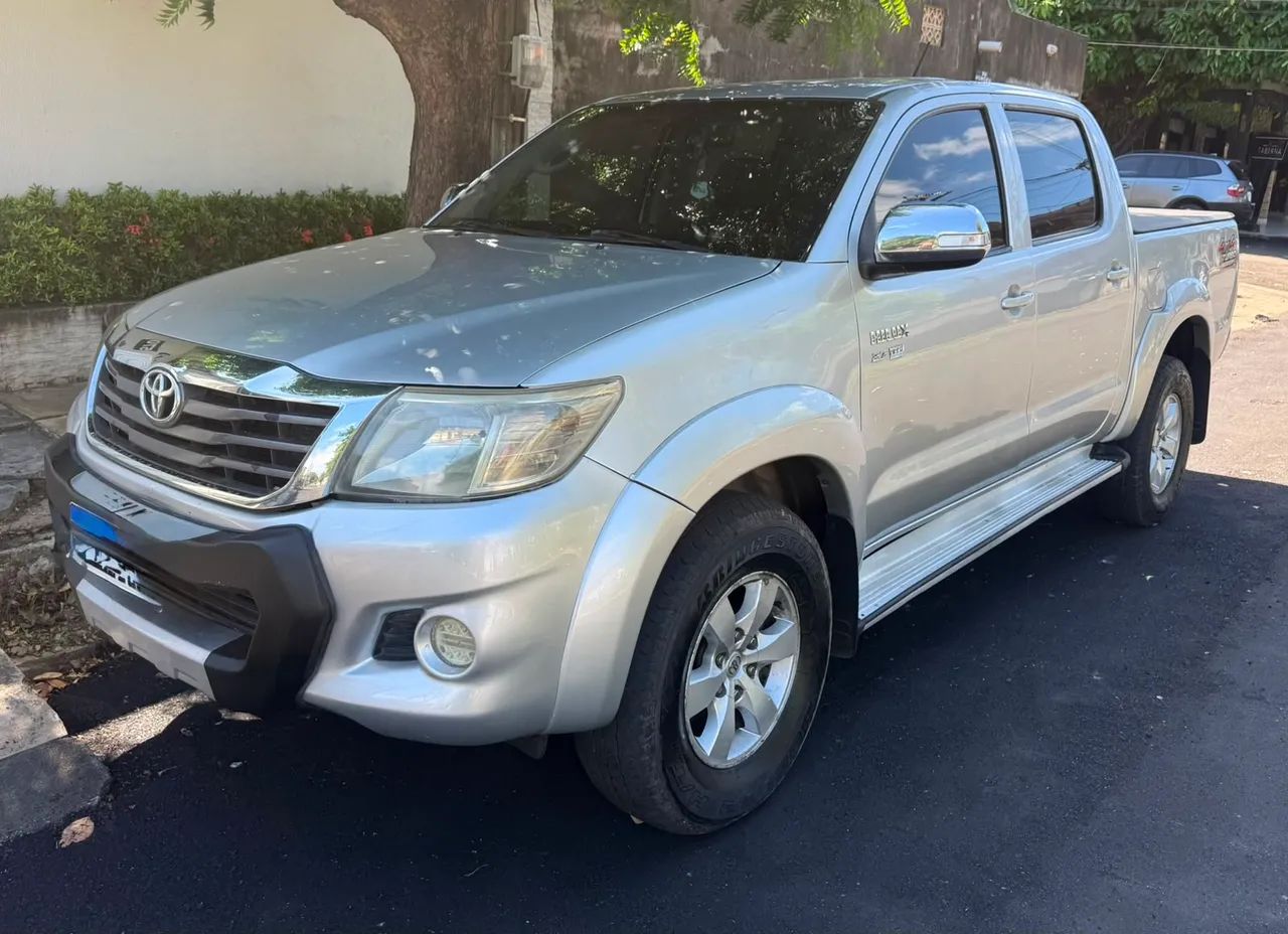 Toyota Hilux 2013