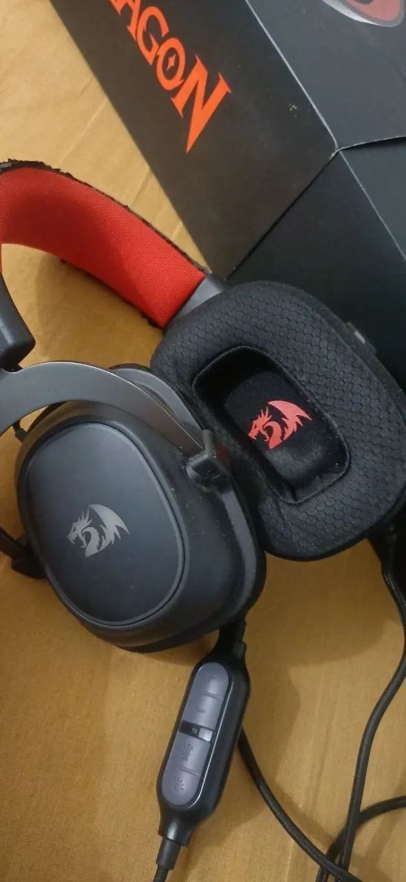 Headset Gamer Redragon Zeus X RGB USB 7.1 Surround Sound Virtual
