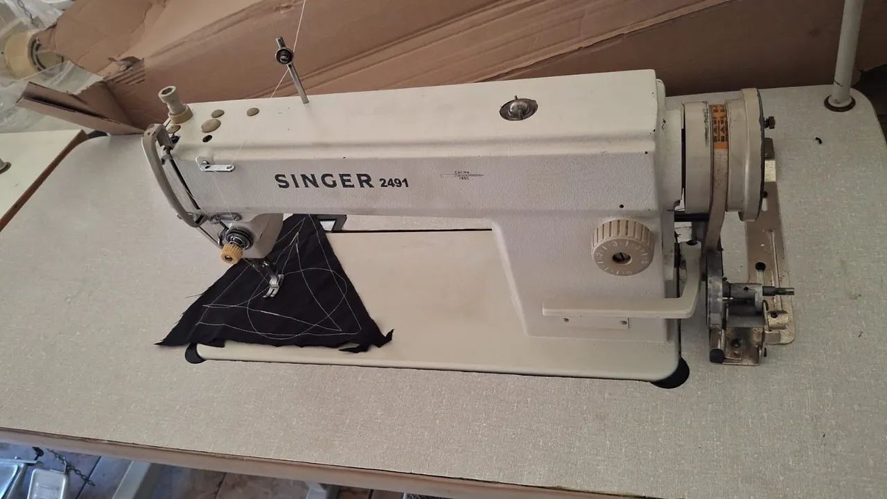 Reta Industrial SINGER semi nova