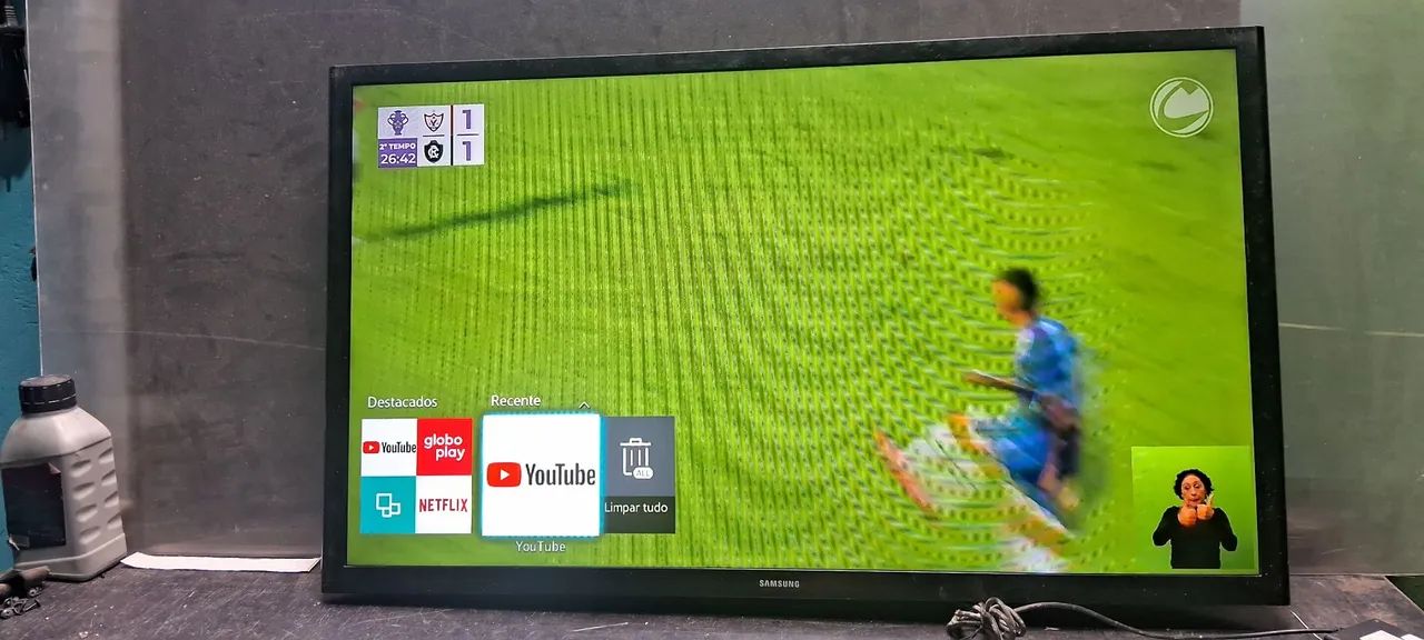 Vendo uma linda TV sansung smart mod,un32j4300AG funcionando perfeitamente . - Foto 2