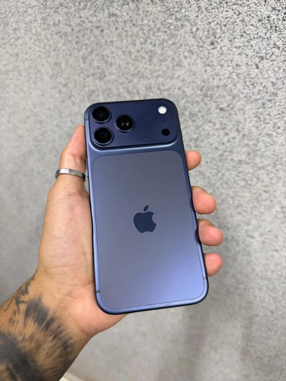 IPHONE 17 PRO MAX - 2 meses de uso  - Foto 5