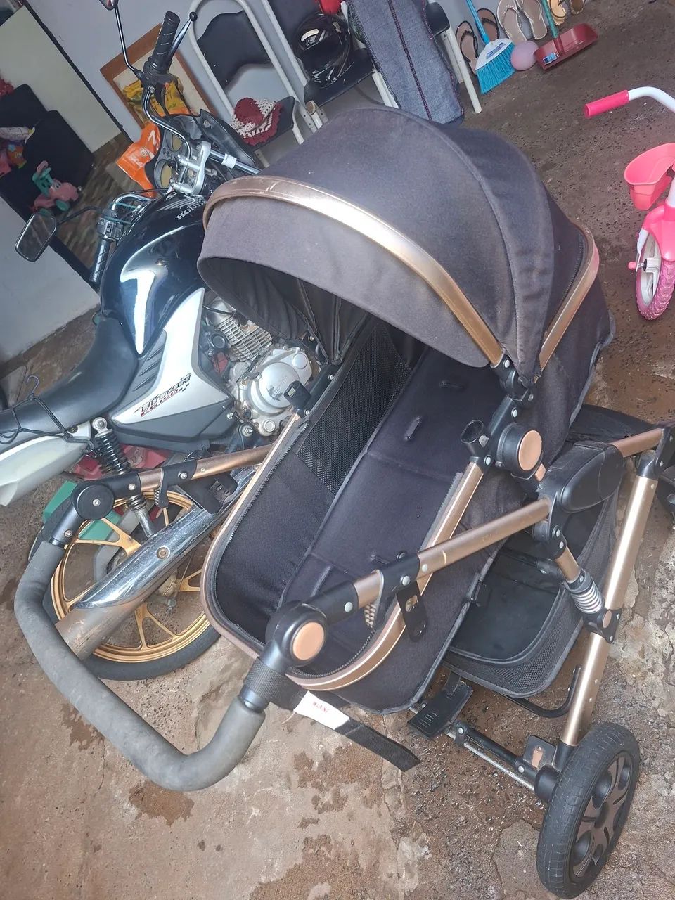 Vende se carrinho de bebe moises