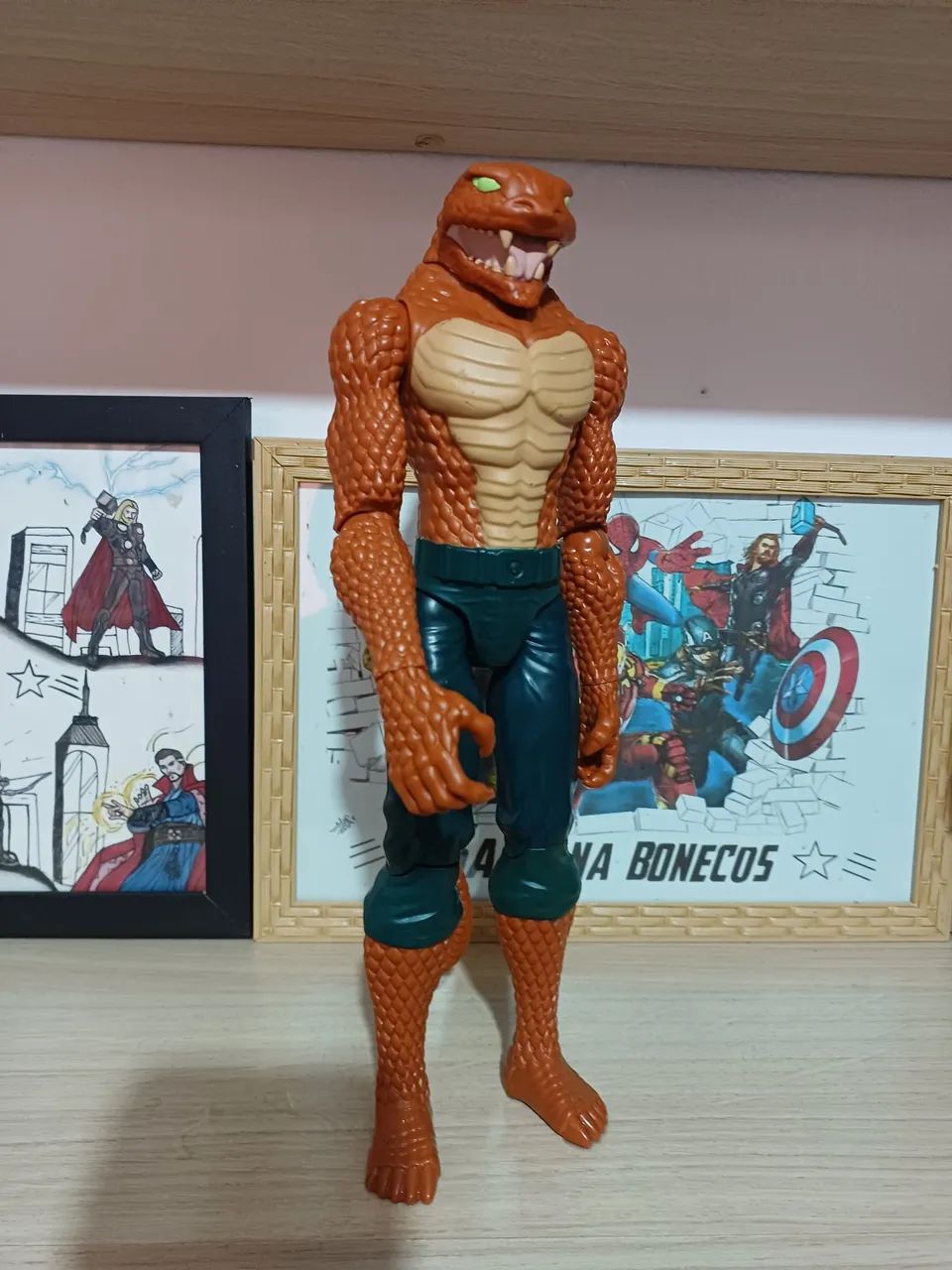 Lagarto 30 cm original marca Hasbro  - Foto 5