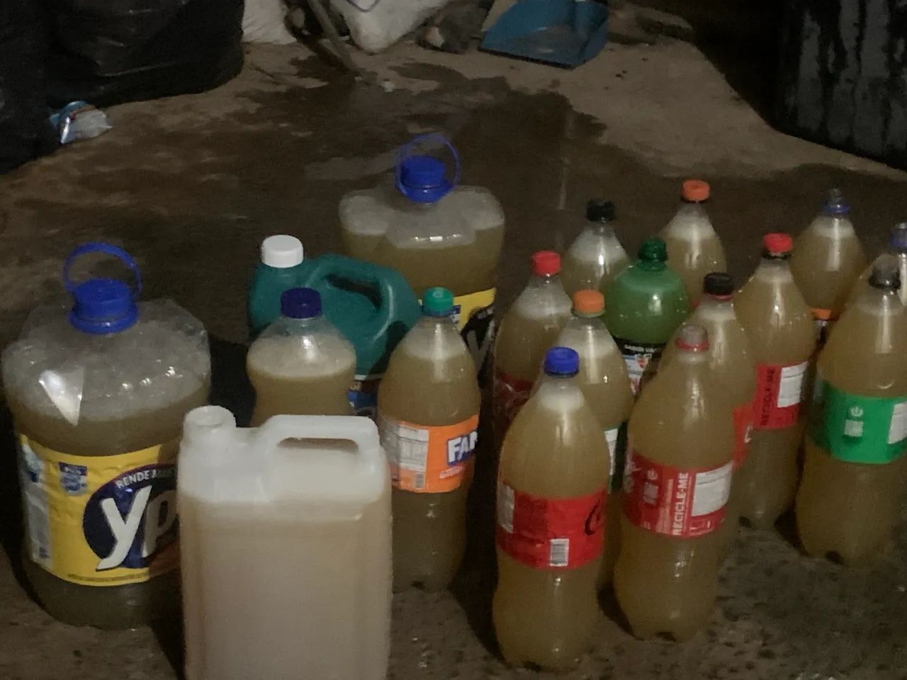 Vendo sabão soda líquido 10 reais - Foto 2