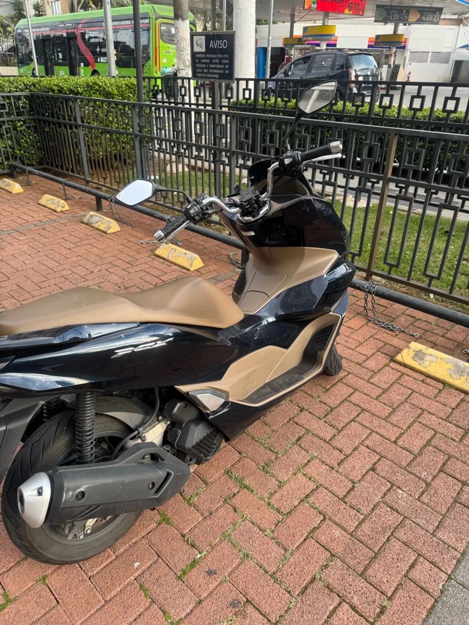 PCX DLX 2025  - Foto 4