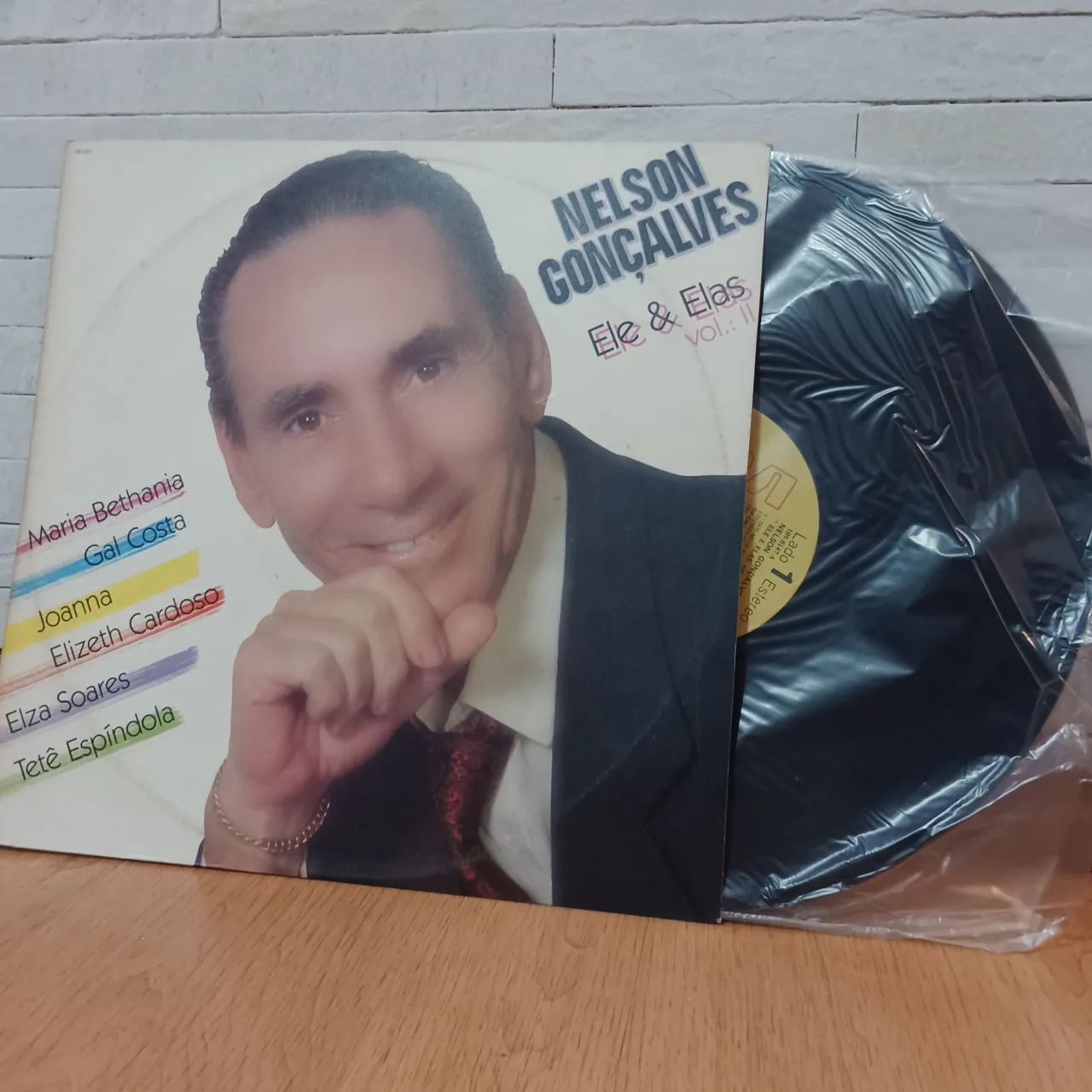 Vinil Nelson GONÇALVES. Àlbum Ele & Elas. LP. .  - Foto 3