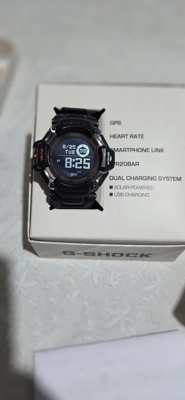 Casio g-shock  GDB H2000