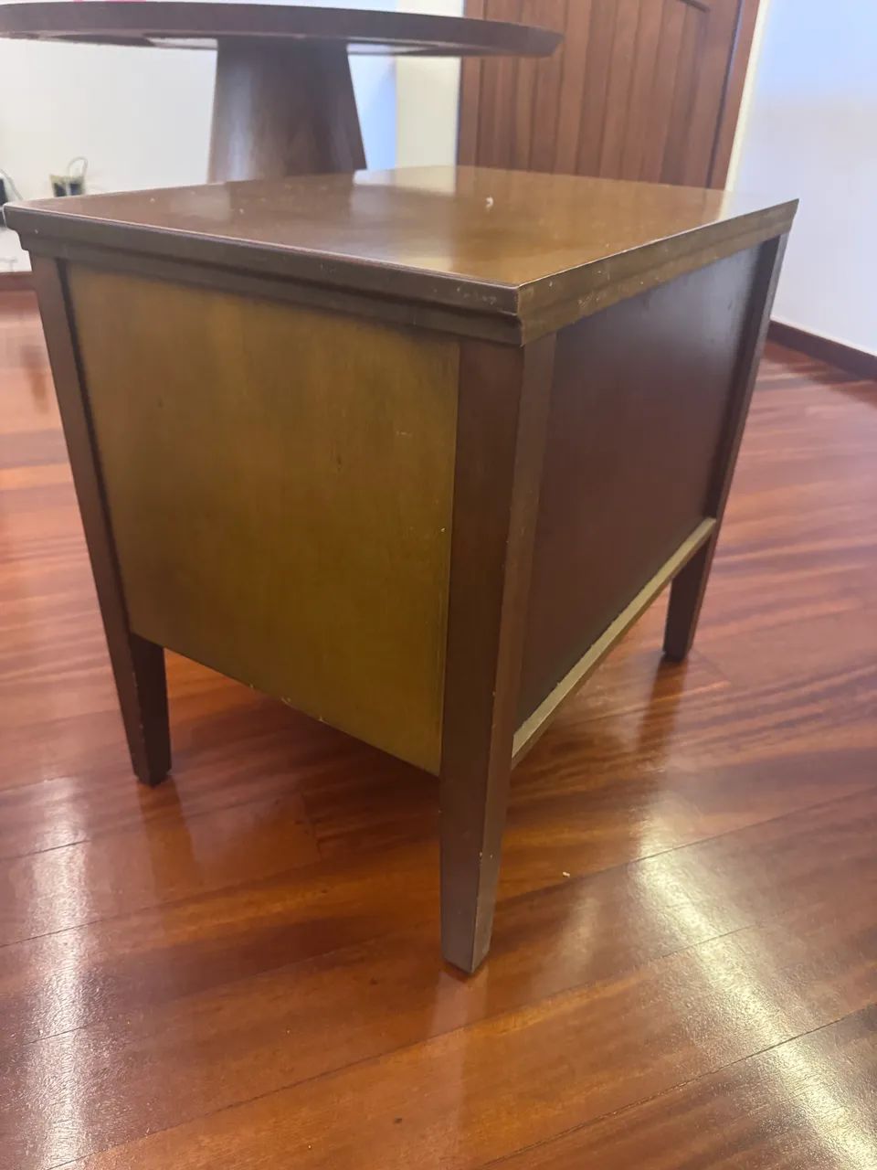 Mesa de cabeceira em madeira Tokstok 2 peças  - Foto 2