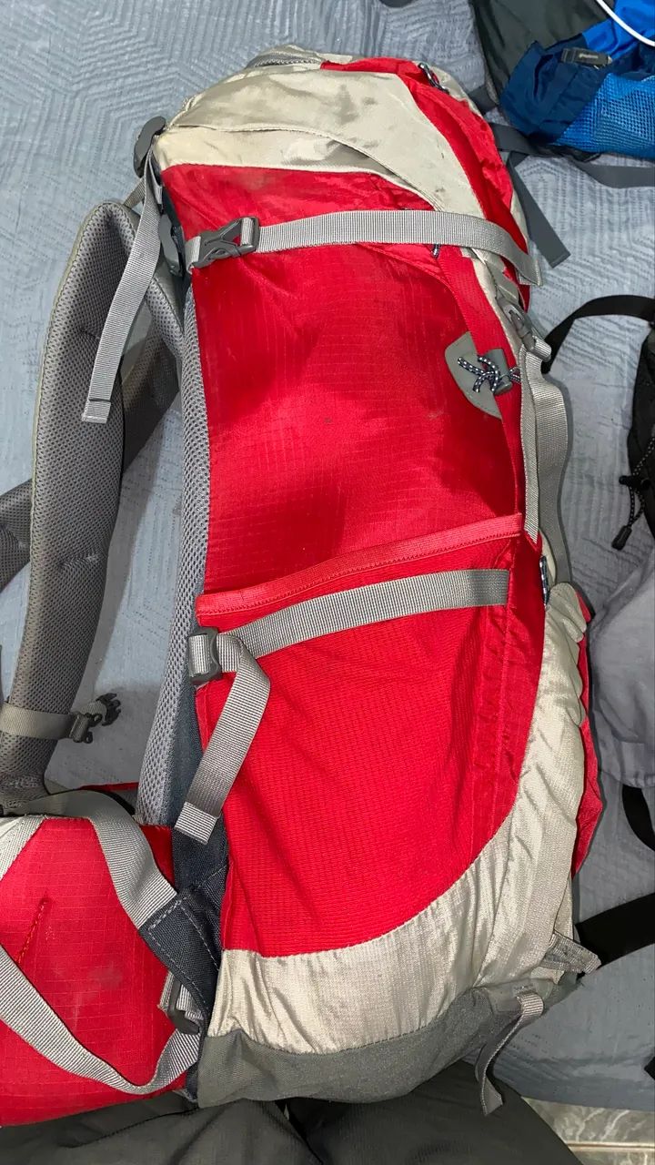 Mochila Deuter Act Lite 50+10 - Foto 5